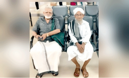 ബാ​ല​ശ​ങ്ക​ര​ൻ മാ​സ്റ്റ​റും ഹ​മീ​ദ് മൗ​ല​വി​യും