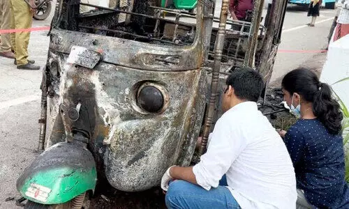 vehicle burning vehicle burning