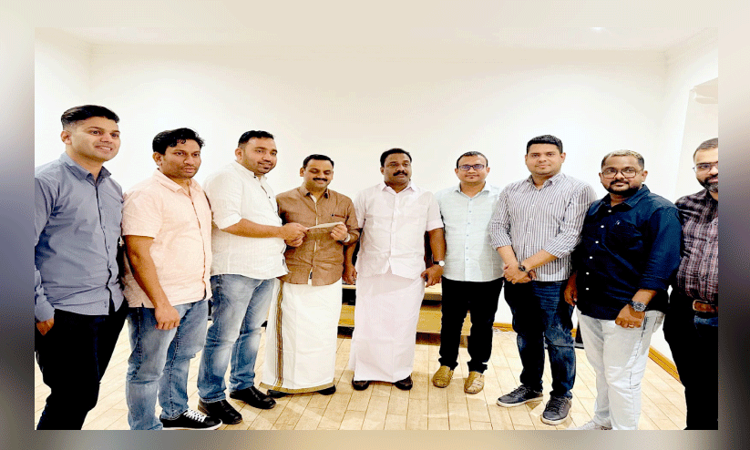 പ്ര​വാ​സി​ക​ളു​ടെ യാ​ത്രാ​പ്ര​ശ്നം; ഐ.​വൈ.​സി ഇ​ന്റ​ർ​നാ​ഷ​ന​ൽ ഡീ​ൻ കു​ര്യാ​ക്കോ​സ് എം.​പി​ക്ക് നി​വേ​ദ​നം ന​ൽ​കി