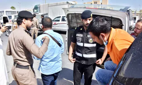 സൗ​ദി​യി​ൽ നി​യ​മ​ലം​ഘ​ക​രെ ക​ണ്ടെ​ത്താ​ൻ ശ​ക്ത​മാ​യ പ​രി​ശോ​ധ​ന; ഒ​രാ​ഴ്ച​ക്കി​ടെ 17,000 പേ​ർ​കൂ​ടി പി​ടി​യി​ൽ