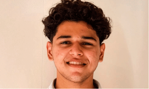 ല​ക്ക് അ​ല്ല ല​ക്കി​യു​ടെ മി​ന്നും​പ്ര​ക​ട​നം