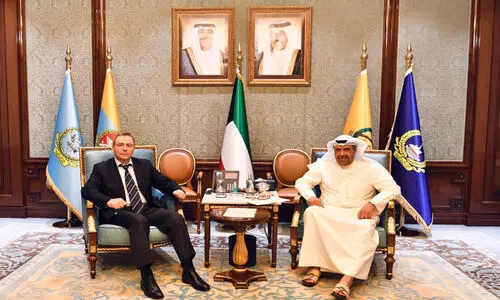 പ്ര​തി​രോ​ധ മ​ന്ത്രി തു​ർ​ക്കി​യ, റ​ഷ്യ​ൻ അം​ബാ​സ​ഡ​ർ​മാ​രു​മാ​യി കൂ​ടി​ക്കാ​ഴ്ച ന​ട​ത്തി