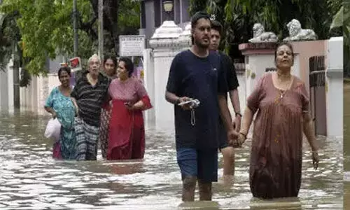 തലസ്ഥാനത്ത് പെയ്തിറങ്ങിയത് 156 ശതമാനം അധികം മഴ; കേരളത്തിൽ മഴ ലഭ്യത സാധാരണ നിലയിൽ, മഴക്കമ്മി കൂടുതൽ കാസർകോട് തലസ്ഥാനത്ത് പെയ്തിറങ്ങിയത് 156 ശതമാനം അധികം മഴ; കേരളത്തിൽ മഴ ലഭ്യത സാധാരണ നിലയിൽ, മഴക്കമ്മി കൂടുതൽ കാസർകോട്