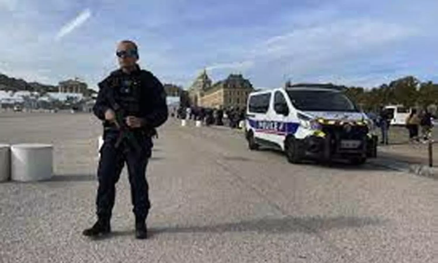 സുരക്ഷ മുന്നറിയിപ്പ്: ഫ്രാൻസിലെ മൂന്നു വിമാനത്താവളങ്ങൾ ഒഴിപ്പിച്ചു