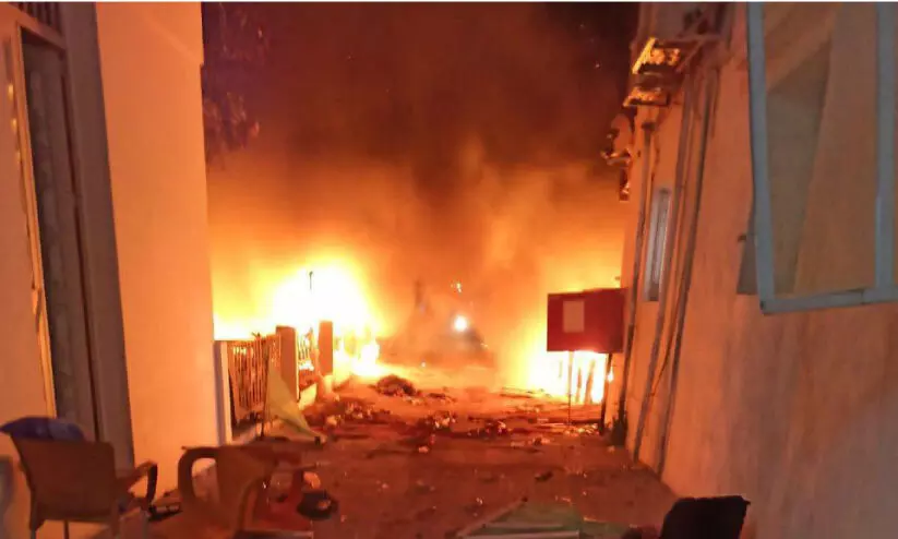 ഗസ്സയിൽ ആശുപത്രിക്ക് നേരെ ഇസ്രായേൽ ബോംബിട്ടു: 500ലേറെ പേർ കൊല്ലപ്പെട്ടു ഗസ്സയിൽ ആശുപത്രിക്ക് നേരെ ഇസ്രായേൽ ബോംബിട്ടു: 500ലേറെ പേർ കൊല്ലപ്പെട്ടു