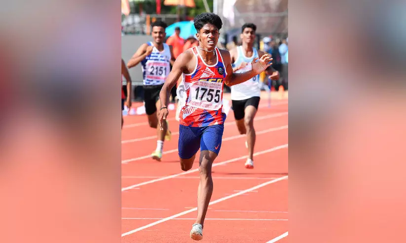 സ്കൂ​ൾ കാ​യി​കോ​ത്സ​വ​ത്തി​ൽ   പാ​ല​ക്കാ​ട​ൻ പ​ട​പ്പു​റ​പ്പാ​ട്