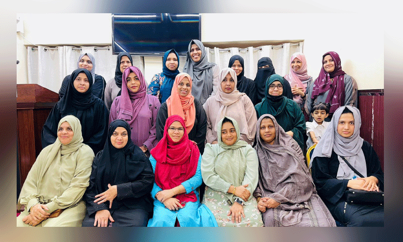 കോഴിക്കോട് ജില്ല ഷാർജ കെ.എം.സി.സി വനിത വിങ് ഭാരവാഹികൾ കോഴിക്കോട് ജില്ല ഷാർജ കെ.എം.സി.സി വനിത വിങ് ഭാരവാഹികൾ