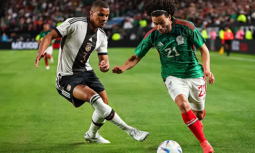 ജർമനിയെ സമനിലയിൽ തളച്ച് മെക്സിക്കൊ ജർമനിയെ സമനിലയിൽ തളച്ച് മെക്സിക്കൊ