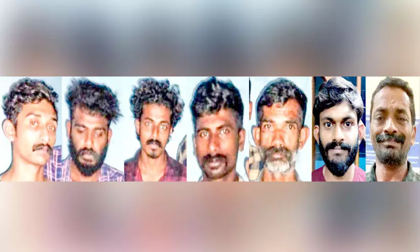 ബി.എസ്.എൻ.എൽ ടവറിന്റെ കേബിൾ മോഷ്ടിച്ചവർ പിടിയിൽ ബി.എസ്.എൻ.എൽ ടവറിന്റെ കേബിൾ മോഷ്ടിച്ചവർ പിടിയിൽ