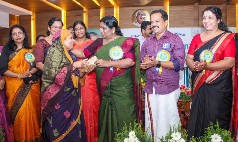 കർഷകരുടെ വിഷമഘട്ടങ്ങളിൽ സർക്കാർ കൂടെയുണ്ടാകുമെന്ന് ജെ. ചിഞ്ചുറാണി കർഷകരുടെ വിഷമഘട്ടങ്ങളിൽ സർക്കാർ കൂടെയുണ്ടാകുമെന്ന് ജെ. ചിഞ്ചുറാണി