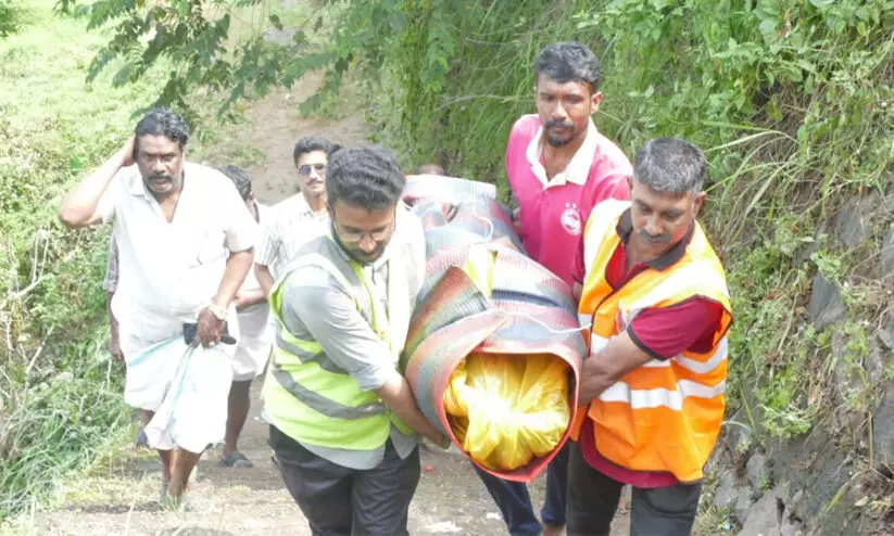 The dead body of the youth was found in Chaliyar River
