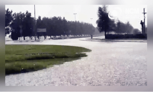 ദുബൈയിൽ ചൊവ്വാഴ്ചയുണ്ടായ മഴയുടെ ദൃശ്യം ദുബൈയിൽ ചൊവ്വാഴ്ചയുണ്ടായ മഴയുടെ ദൃശ്യം