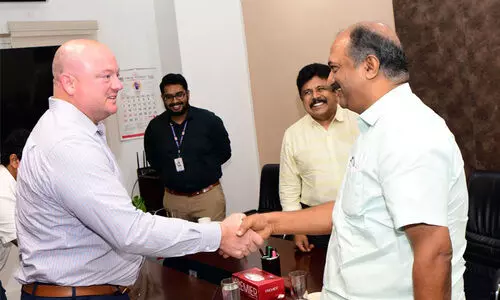 അമേരിക്കൻ കമ്പനി ജി.ആർ എട്ട് മേധാവികൾ ധനകാര്യ മന്ത്രിയുമായി ചർച്ച നടത്തി