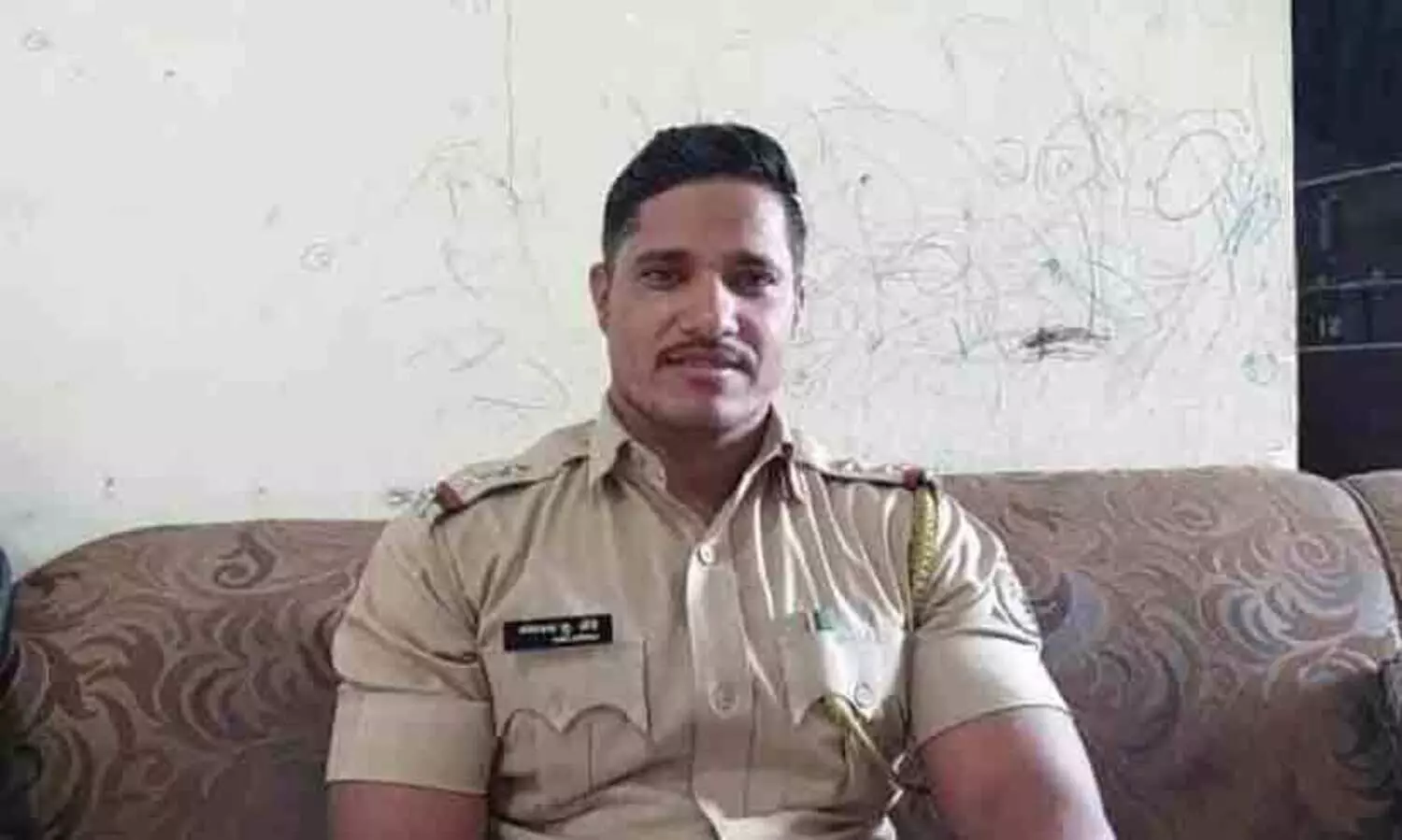 ഡ്രീം 11 കളിച്ച് എസ്.ഐ ഒറ്റരാത്രികൊണ്ട് കോടീശ്വരൻ; പിന്നാലെ സസ്പെൻഷൻ