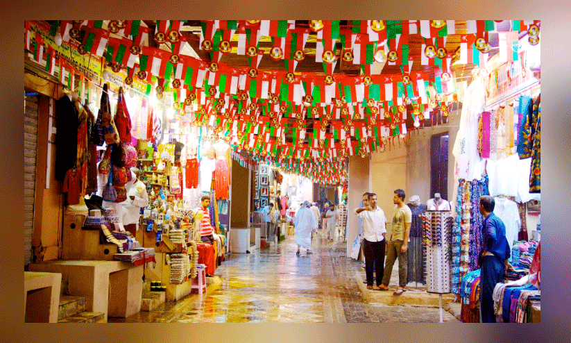 മ​ത്ര​യി​ൽ ബാ​ങ്കു​ക​ളി​ല്ലാ​ത്ത​ത്​ പ്ര​വാ​സി​ക​ള്‍ക്കും സ​ഞ്ചാ​രി​ക​ള്‍ക്കും പ്ര​യാ​സ​മാ​കു​ന്നു