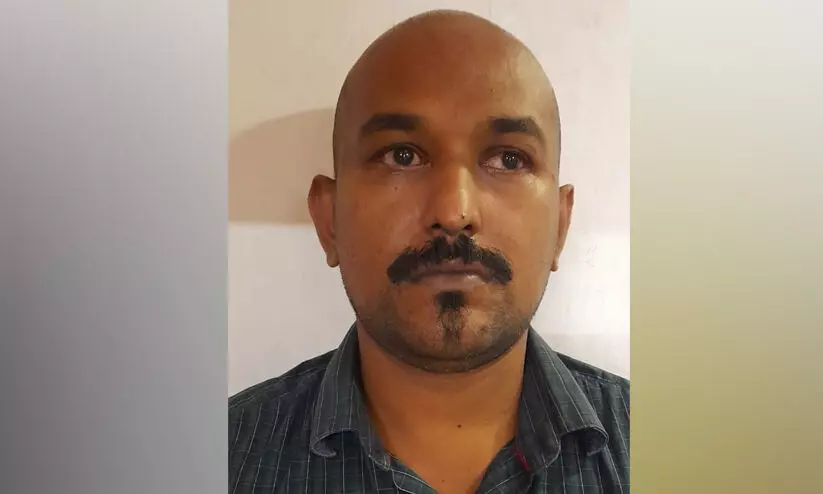 യുവാക്കളുടെ മരണത്തിന് ഇടയാക്കിയ വാഹനാപകടം: ഡ്രൈവർ അറസ്റ്റിൽ യുവാക്കളുടെ മരണത്തിന് ഇടയാക്കിയ വാഹനാപകടം: ഡ്രൈവർ അറസ്റ്റിൽ