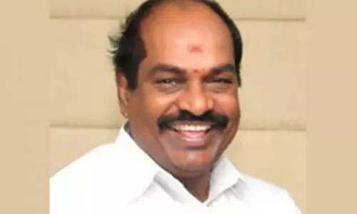 തമിഴ്നാട് എം.പിയുടെ വീട്ടിൽ ആദായനികുതി വകുപ്പ് റെയ്ഡ്; 32 കോടിയും 28 കോടിയുടെ സ്വർണവും പിടിച്ചെടുത്തു