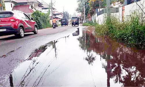കാവുംപടിയിൽ പൈപ്പ്​ വീണ്ടും പൊട്ടി; കുടിവെള്ളം മുടങ്ങി