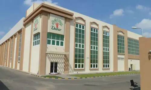 ഡാബർ ഇന്ത്യ ഉൽപ്പന്നങ്ങളുടെ ഉപയോഗം കാൻസറിനും മറ്റ് ആരോഗ്യപ്രശ്നങ്ങൾക്കും കാരണമായെന്ന് യു.എസിലെയും കാനഡയിലെയും ഉപഭോക്താക്കൾ