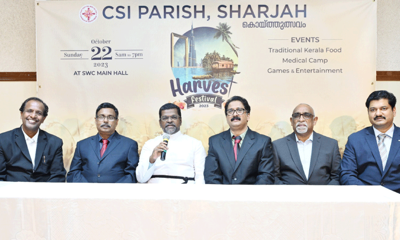 ഷാ​ർ​ജ സി.​എ​സ്.​ഐ പാ​രീ​ഷ്​ ആ​ദ്യ ഫ​ല​പ്പെ​രു​ന്നാ​ളി​ന്‍റെ ഒ​രു​ക്ക​ങ്ങ​ൾ സം​ബ​ന്ധി​ച്ച് ബ​ന്ധ​പ്പെ​ട്ട​വ​ർ വാ​ർ​ത്ത​സ​മ്മേ​ള​ന​ത്തി​ൽ