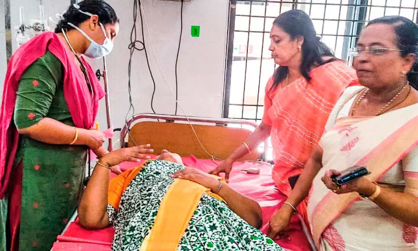 പകിടകളിയെച്ചൊല്ലി പാലാ നഗരസഭയിൽ കൈയാങ്കളി; ചെയർപേഴ്സൻ ആശുപത്രിയിൽ പകിടകളിയെച്ചൊല്ലി പാലാ നഗരസഭയിൽ കൈയാങ്കളി; ചെയർപേഴ്സൻ ആശുപത്രിയിൽ