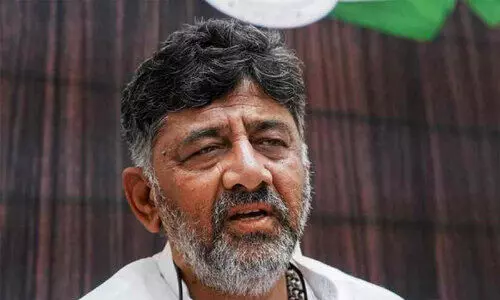 ഡി.​കെ. ശി​വ​കു​മാ​റി​നെ​തി​രാ​യ സി.​ബി.​ഐ കേ​സി​ലെ സ്റ്റേ ​നീ​ക്കി