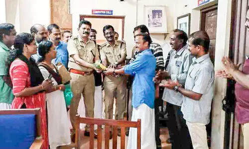മോഷ്ടാവ്​ അതിവേഗം പിടിയിൽ: പൊലീസിന്​ അഭിനന്ദനവുമായി നാട്ടുകാർ