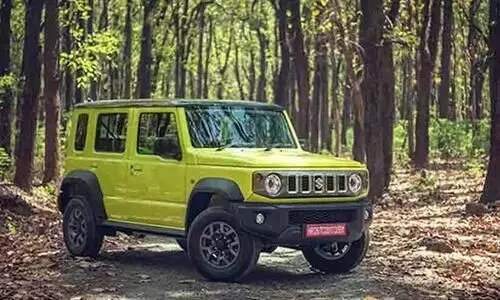 ജിംനി വാങ്ങാൻ ഇത്​ നല്ല സമയം; ലക്ഷം രൂപയുടെ ഇളവുകളുമായി ഡീലർമാർ