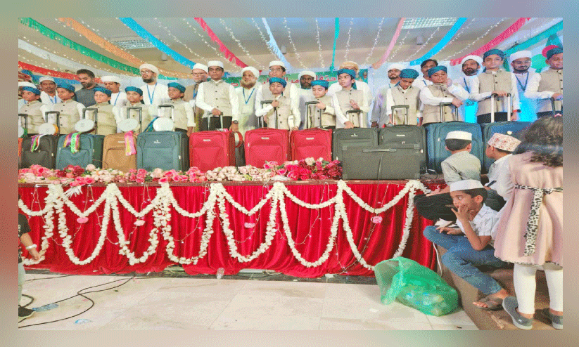 സൂ​ർ ദാ​റു​ൽ ഖു​ർ​ആ​ൻ ഹ​യ​ർ സെ​ക്ക​ൻ​ഡ​റി മ​ദ്റ​സ മീ​ലാ​ദ് ഫെ​സ്റ്റ്