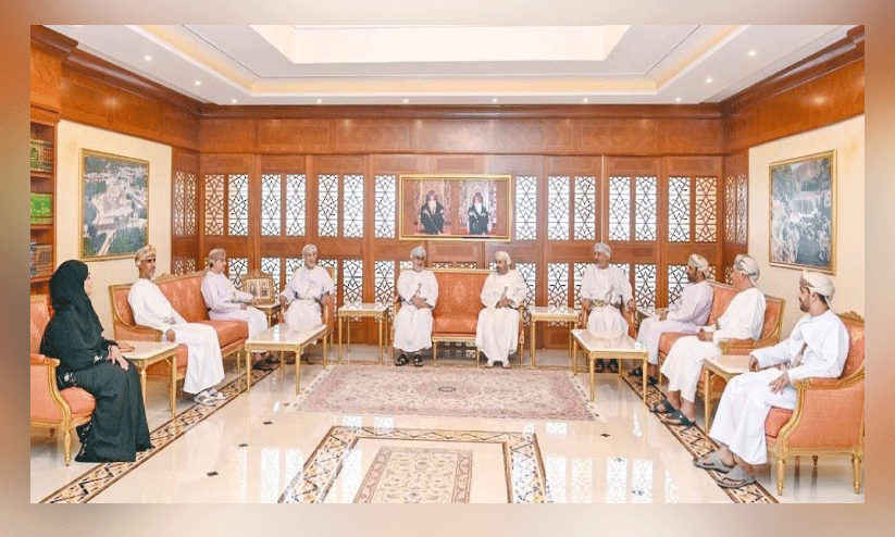 ശൂ​റ കൗ​ൺ​സി​ൽ അം​ഗ​ങ്ങ​ളു​മാ​യി ആ​ഭ്യ​ന്ത​ര മ​ന്ത്രി കൂ​ടി​ക്കാ​ഴ്ച ന​ട​ത്തി