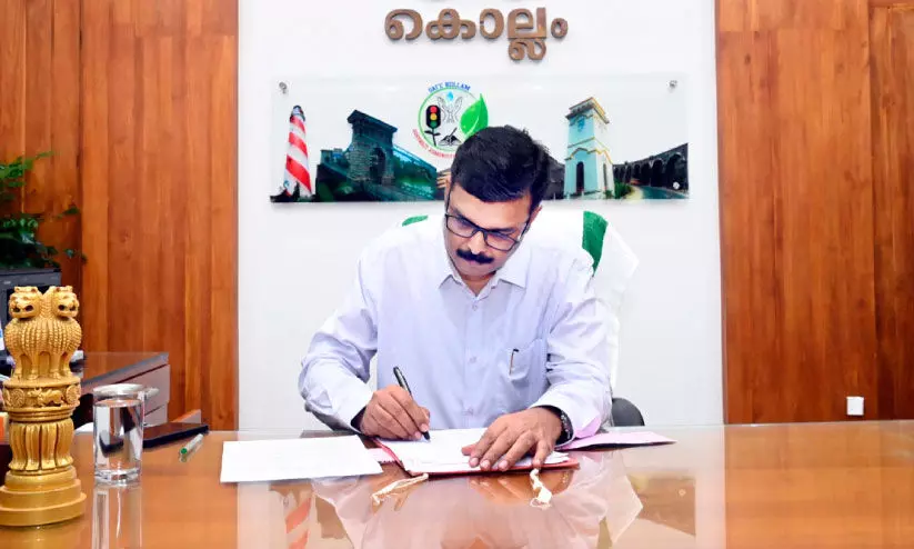 ജി​ല്ല​യു​ടെ പു​തി​യ ക​ല​ക്ട​റാ​യി എ​ൻ. ദേ​വീ​ദാ​സ്​ ചു​മ​ത​ല​യേ​ൽ​ക്കു​ന്നു