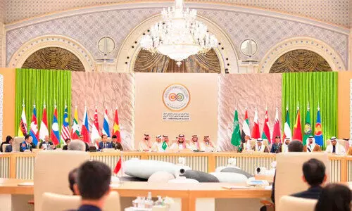 റി​യാ​ദി​ൽ ന​ട​ന്ന ഗ​ൾ​ഫ് സ​ഹ​ക​ര​ണ കൗ​ൺ​സി​ലി​​ന്‍റെ​യും ആ​സി​യാ​ൻ രാ​ജ്യ​ങ്ങ​ളു​ടെ  കൂ​ട്ടാ​യ്​​മ​യു​ടെ​യും ഉ​ച്ച​കോ​ടി