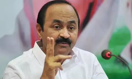 ബാറുടമകളും സര്‍ക്കാരും ഒത്തുകളിച്ചുവെന്ന് വി.ഡി സതീശൻ