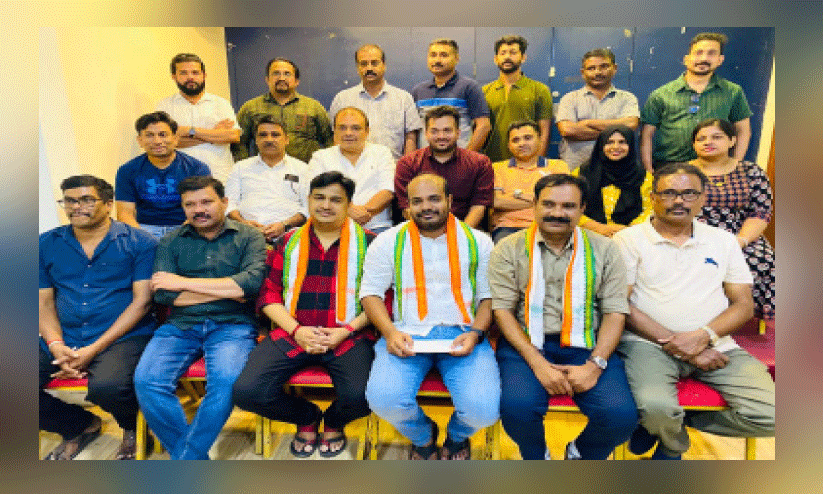 ഒ.ഐ.സി.സി മലപ്പുറം ജില്ല കമ്മിറ്റി ഭാരവാഹികൾ ഒ.ഐ.സി.സി മലപ്പുറം ജില്ല കമ്മിറ്റി ഭാരവാഹികൾ