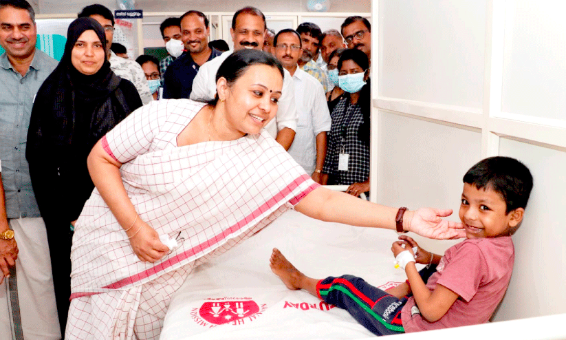 കണ്ണൂർ ജില്ല ആശുപത്രി  മലിനജല പ്ലാന്റ് പൂർത്തിയായാൽ സൂപ്പർ സ്പെഷാലിറ്റി ബ്ലോക്ക്‌ തുറക്കും -മന്ത്രി