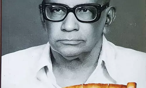 ച​ങ്ങ​മ്പു​ഴ​യു​ടെ ര​മ​ണ​നും    ‘ഹ​മീ​ദി​യ​ൻ’ ക​വി​ത​ക​ളും