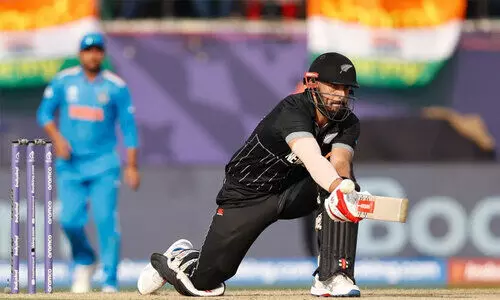 ഡാറിൽ മിച്ചലിന് സെഞ്ച്വറി; നിലയുറപ്പിച്ച് ന്യൂസിലാൻഡ്