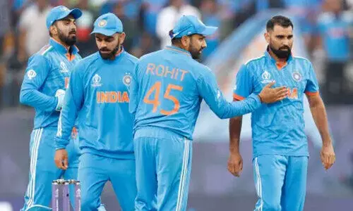 ഷമിയുടെ ഹീറോയിസം; ന്യൂസിലാൻഡിനെതിരെ ഇന്ത്യക്ക് 274 റൺസ് വിജയലക്ഷ്യം