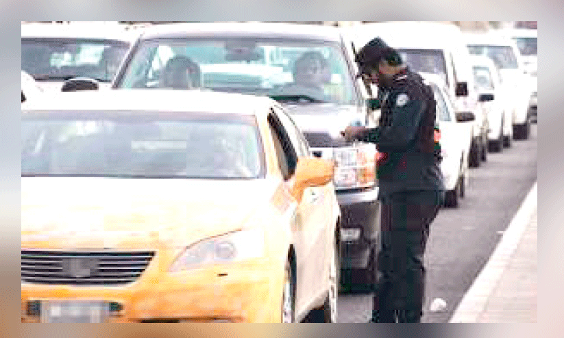 ഒ​രാ​ഴ്‌​ച 23,604 ഗ​താ​ഗ​ത ലം​ഘ​ന​ങ്ങ​ൾ; 134 വാ​ഹ​ന​ങ്ങ​ൾ പി​ടി​ച്ചെ​ടു​ത്തു