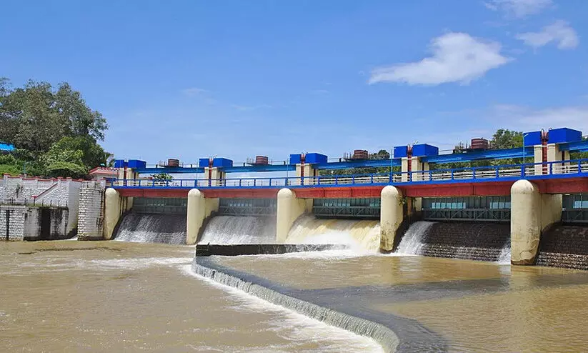 അരുവിക്കര ഡാമിന്റെ ഷട്ടറുകൾ നിലവിൽ 80 സെ.മീറ്റർ ഉയർത്തി അരുവിക്കര ഡാമിന്റെ ഷട്ടറുകൾ നിലവിൽ 80 സെ.മീറ്റർ ഉയർത്തി