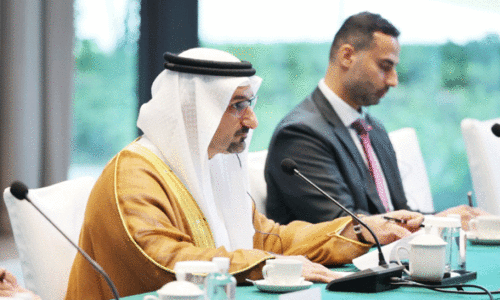 ബഹ്റൈൻ, ചൈന വാണിജ്യ - വ്യവസായ മന്ത്രിമാർ ചർച്ച നടത്തി ബഹ്റൈൻ, ചൈന വാണിജ്യ - വ്യവസായ മന്ത്രിമാർ ചർച്ച നടത്തി