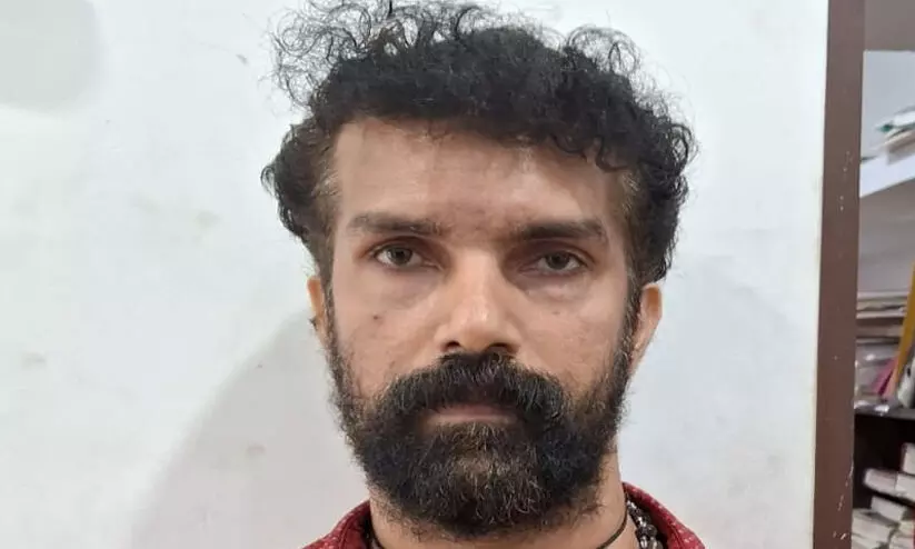 യുവതിയെ പീഡിപ്പിച്ച കേസിൽ കളരി ചികിത്സാലയം നടത്തിപ്പുകാരൻ അറസ്റ്റിൽ