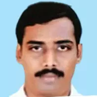 റോ​ഡി​ലെ കു​ഴി​യി​ല്‍ ബൈ​ക്ക് വീ​ണ് യാ​ത്ര​ക്കാ​ര​ൻ മ​രി​ച്ചു