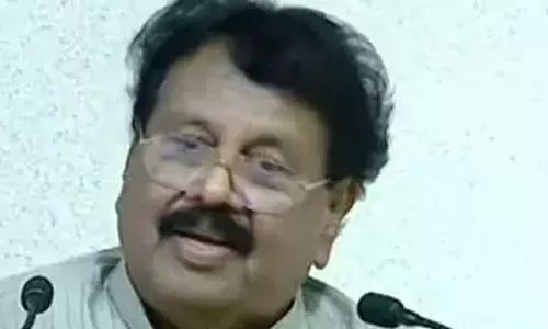 കുട്ടനെല്ലൂർ സഹകരണ ബാങ്കിനെതിരെ  വായ്പ തട്ടിപ്പ് പരാതിയുമായി റിസോർട്ട് ഉടമ