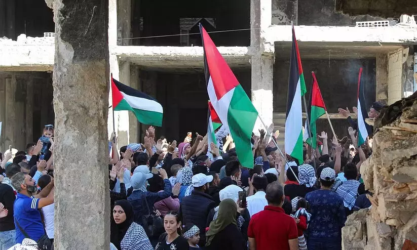 സിറിയൻ സേനാകേന്ദ്രങ്ങളെ ലക്ഷ്യമിട്ട് ഇസ്രായേൽ ആക്രമണം സിറിയൻ സേനാകേന്ദ്രങ്ങളെ ലക്ഷ്യമിട്ട് ഇസ്രായേൽ ആക്രമണം