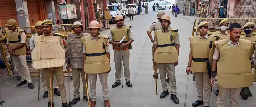 യു.പിയിൽ വിഗ്രഹ നിമജ്ജനത്തിനിടെ സംഘർഷം