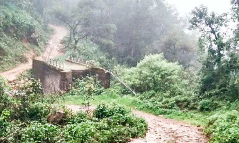 ഇടമലക്കുടിയിലേക്ക്​ വഴി തെളിയുന്നു; ഊരു നിവാസികളുടെ യാത്രാദുരിതത്തിന്​ അറുതിയാകും