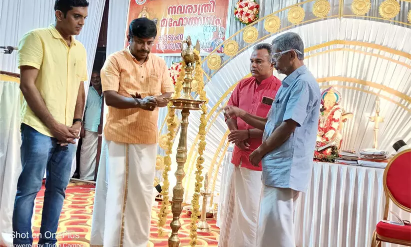 പുതിയ തലമുറക്ക് മൂല്യ ബോധം പകർന്നു കിട്ടേണ്ടത് കുടുംബങ്ങളിൽ നിന്നെന്ന് എം.ജി രാജമാണിക്യം പുതിയ തലമുറക്ക് മൂല്യ ബോധം പകർന്നു കിട്ടേണ്ടത് കുടുംബങ്ങളിൽ നിന്നെന്ന് എം.ജി രാജമാണിക്യം