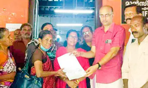 വീട് പൊളിച്ചുകളഞ്ഞ സംഭവം: ‘കെൽസ’ ഇടപെടലിൽ ലീലക്ക്​ ആറുസെന്‍റ്​ ഭൂമിയായി