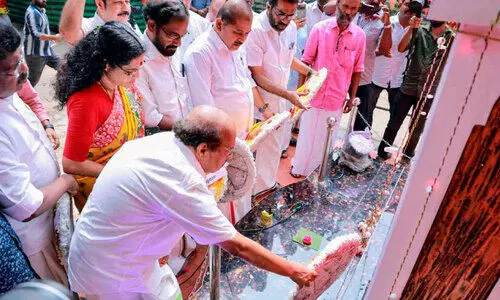 സമരഭൂമിയെ ചെങ്കടലാക്കി ധീരരക്തസാക്ഷികള്‍ക്ക് ആയിരങ്ങള്‍ അഭിവാദ്യമര്‍പ്പിച്ചു